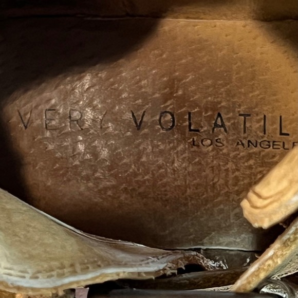 Very Volatile Los Angeles Brown Leather Ankle Booties Women's‎ Size 7 - Picture 9 of 13